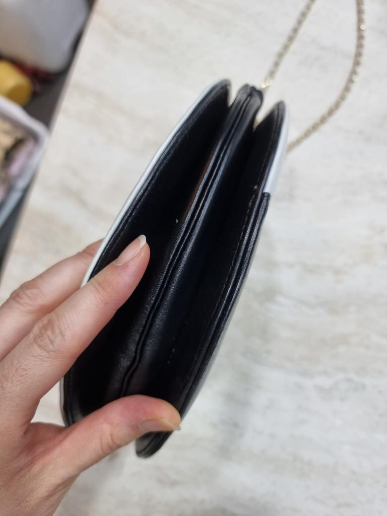 0번째 사진